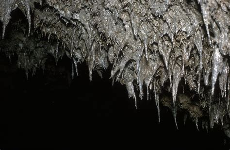 Lava Cavestubes Caves And Karst Us National Park Service