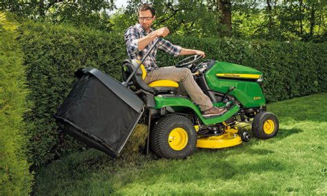 John Deere X300 Series Lawn Tractor Reviews Tutorial Pics
