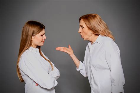 16 signs of a toxic daughter in law and how to deal with her