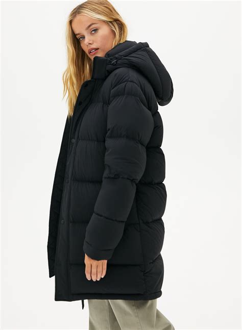 The Super Puff™ Mid Goose Down Mid Length Puffer Jacket Aritzia Super Puff Mid Puffy Winter