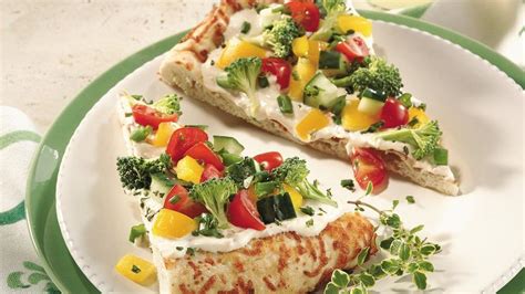 Whether you want something fast as well as very easy, a make in advance supper idea or something to offer on a cool winter months's evening, we have the excellent recipe suggestion for you here. Easy Cool Vegetable Pizza recipe from Pillsbury.com