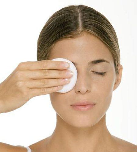 Beauty Tips Four Keys For Effective Eye Make Up Removal Hello