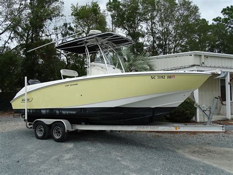 2005 Boston Whaler 240 Outrage Center Console For Sale Yachtworld