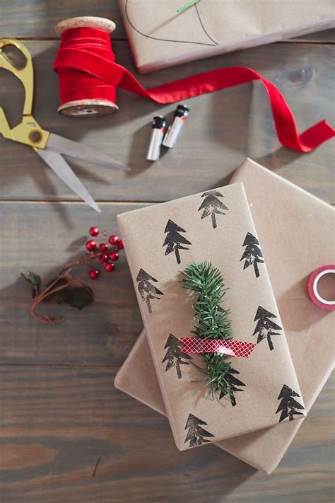 Save Time And Money With This Easy And Simple Christmas T Wrap Hack