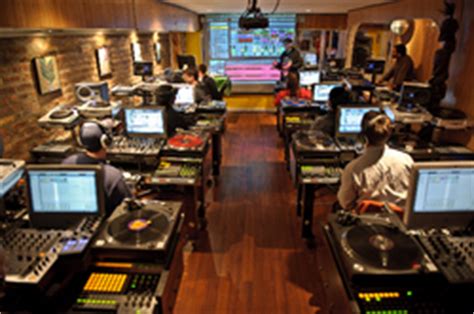 Its campus is located in los angeles. Dubspot Goes Global: the Electronic Music Production School for All Citizens of the World