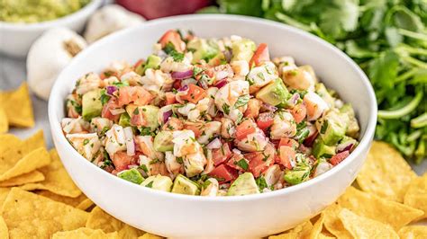 Easy ceviche for beginners / we love the flavor in this fresh scallop crudo. Easy Shrimp Ceviche