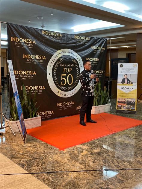 Jakarta lawyer firm & law consulting services. Dr Anwar Budiman Dinobatkan Jadi Top Lawyer 2019 - Anwar ...