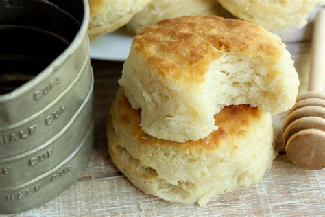 3 ingredient buttermilk biscuits southern style fail proof recipe