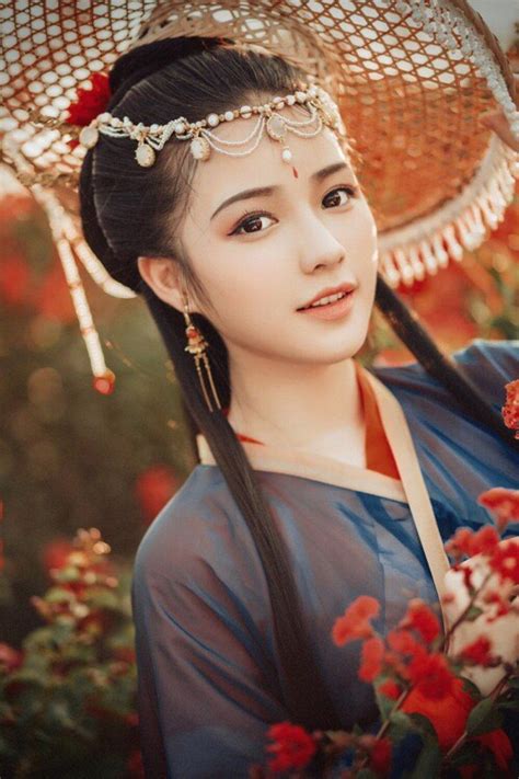 Pin By Deik On People Beauty Girl Beautiful Chinese Women Chinese
