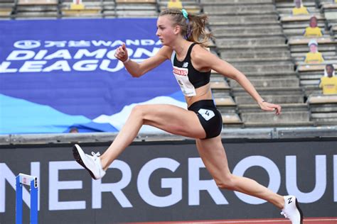 Femke bol (born 23 february 2000, amersfoort) is a dutch track and field athlete who specializes in the 400 metres hurdles and 400 metres. T&FN's 2020 World Women's Track Podiums - Track & Field News