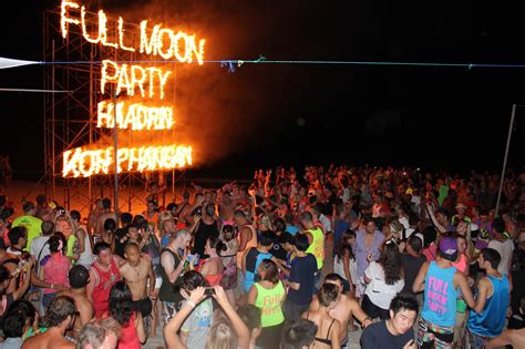 Full Moon Party Logo