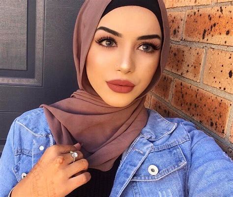Hijabi Makeup Artist Insram Mugeek Vidalondon