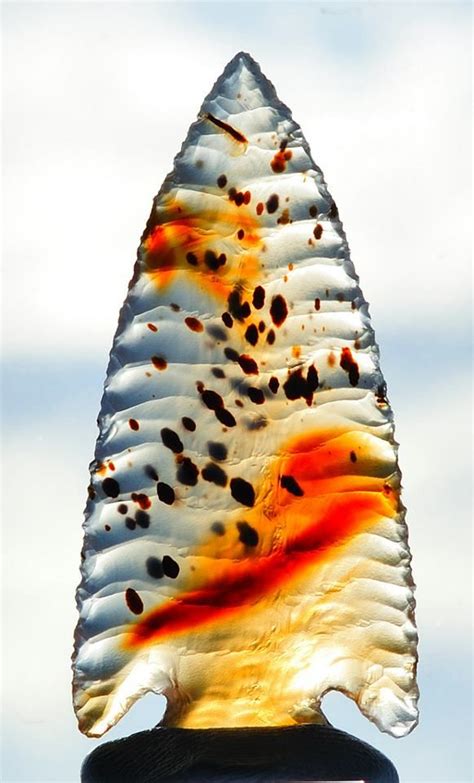 Agate Arrowhead Minerals Rocks And Minerals Minerals And Gemstones