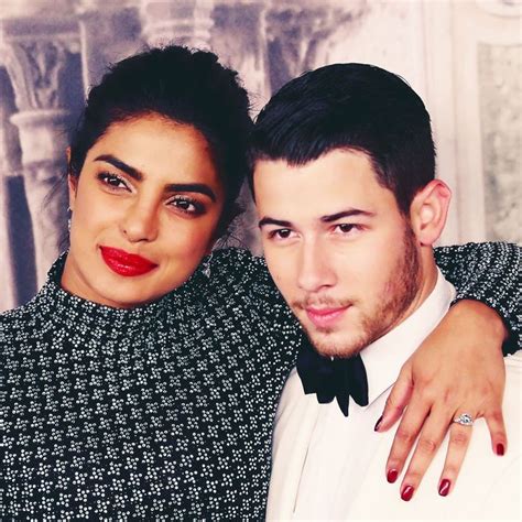 Peecee jonas image from priyanka chopra and nick jonas no longer a rumoured couple? Here's Nick Jonas's Opening Text to Priyanka Chopra