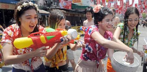 la thaïlande fête songkran 2022 du 13 au 15 avril dans une nouvelle normalité