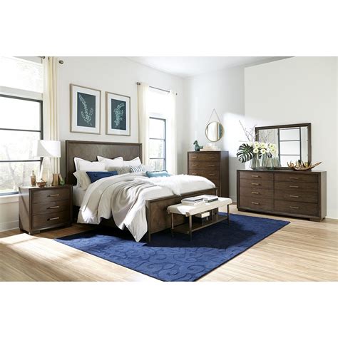 Riverside Furniture Monterey 39460 Transitional 8 Drawer Dresser With