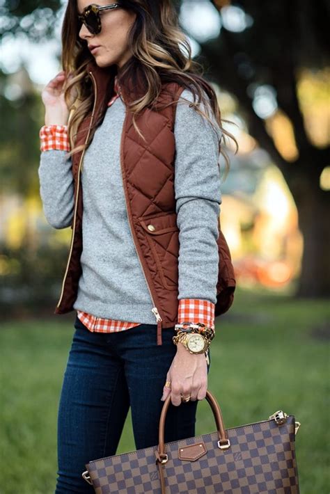 These cool outfits are perfect for a day out on a warm summer day. 45 Cute Back to School Outfits for Teens - Fashion Enzyme