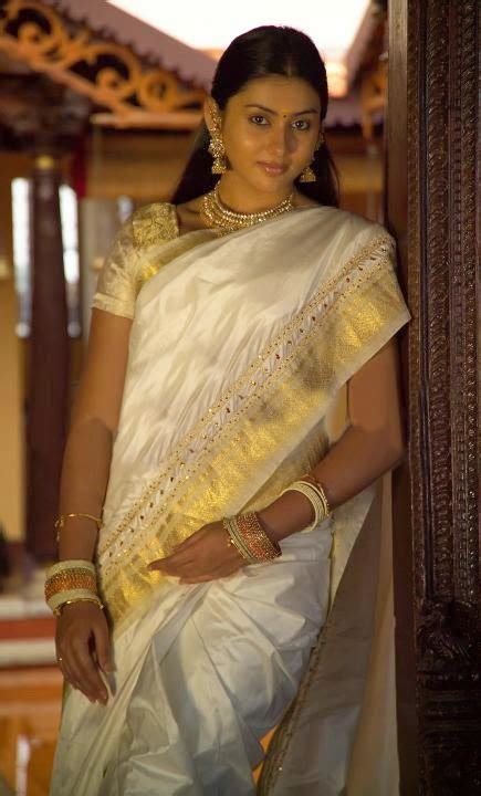 Cap Actress Namitha In Spicy Saree Stills