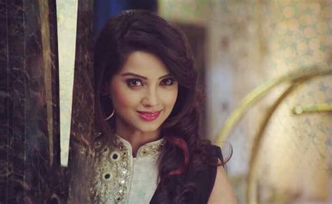 Pin By Sumaya Elma On Celebrity Actresses Desi Beauty Ada Khan