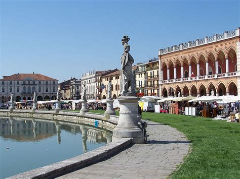 Padua La Plaza M S Grande De Italia Magnet Trips