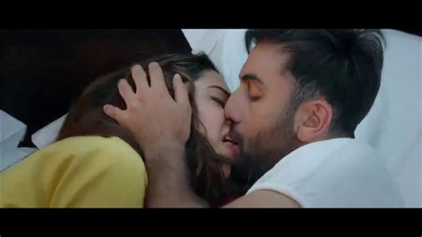 Deepika Padukone Kiss Tamasha 2015 Ranbir Kapoor Kiss 1080p Youtube
