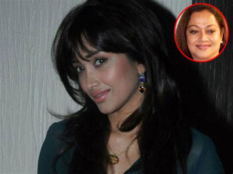 sooraj pancholi s mother zarina wahab is upset over the new twist in jiah khan case bollywood