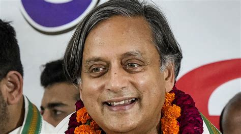 Shashi Tharoor At No Point Rahul Gandhi Called Foreign Countries To