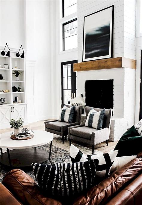 Inspiring Modern Farmhouse Living Room Makeover Ideas 27