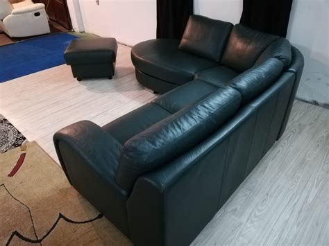Ono što posebno razlikuje kožne garniture je što su izrađene od materijala koji se odlikuje velikom otpornošću na vanjske utjecaje. Kozne garniture - Netoglasi.net