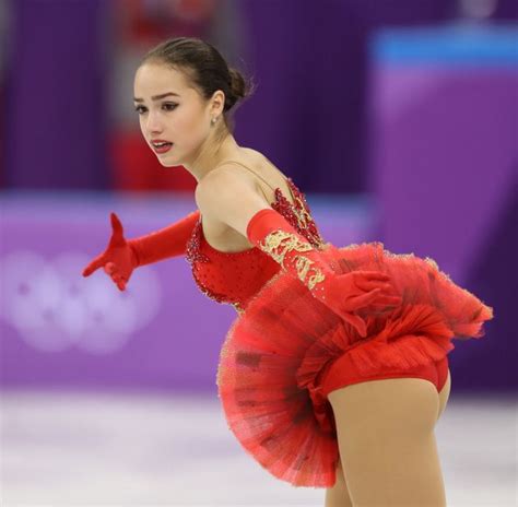 Alina Zagitova アリーナ・ザギトワ⛸ スケート用ドレス ザギトワ 女子フィギュア