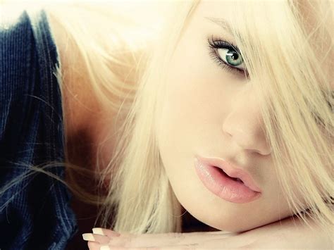 Beautiful Girl Blonde Hair Face Wallpaper Free Desktop Backgrounds