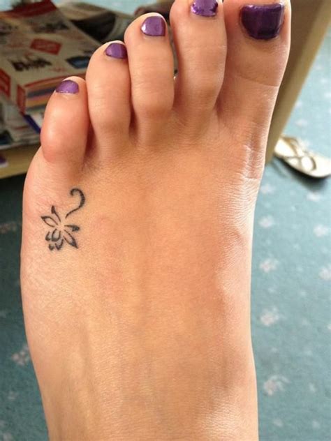 64 Lotus Flower Tattoo Ideas For Women Toe Tattoos Tattoos For