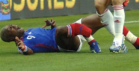 Omg Watch 10 Terrifying Injuries In Sports