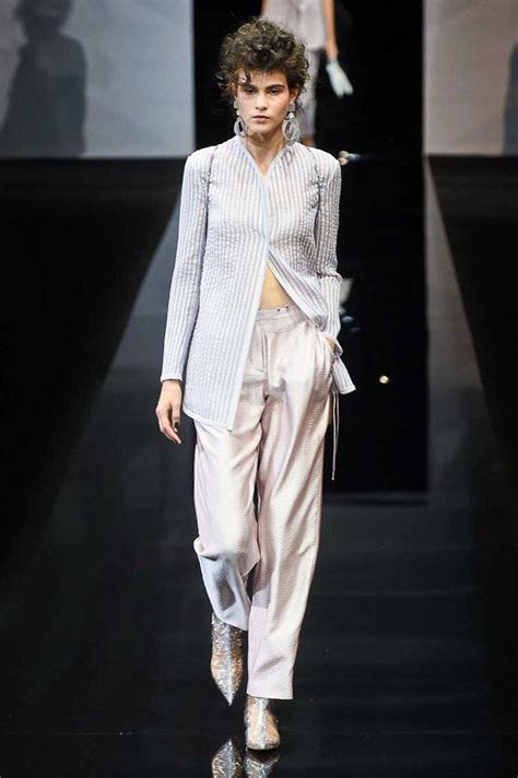 Giorgio Armani Spring 2019 Ready To Wear Fashion Show Collection See