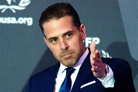 All indications are that hunter biden has substance abuse problems. Hunter Biden hot: The New York Post emails Ukraine story ...