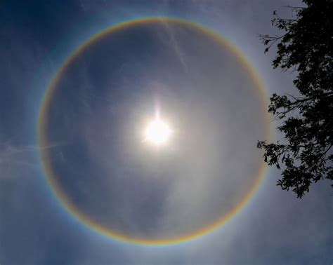 Rainbow Around The Sun Ive Seen This A Few Times And Its Always So