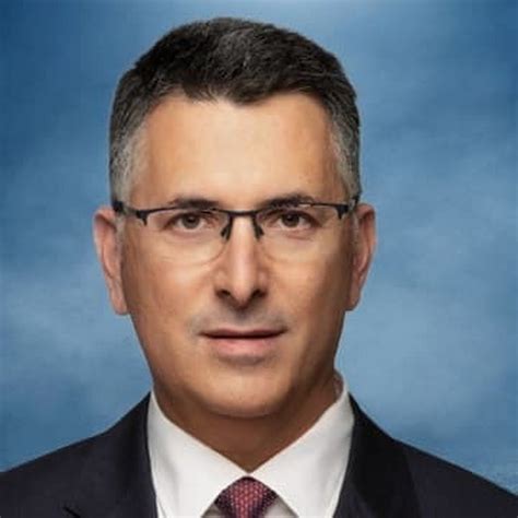 קודם לכן, כיהן כשר החינוך, שר הפנים וכחבר הכנסת מטעם הליכוד. גדעון סער - YouTube