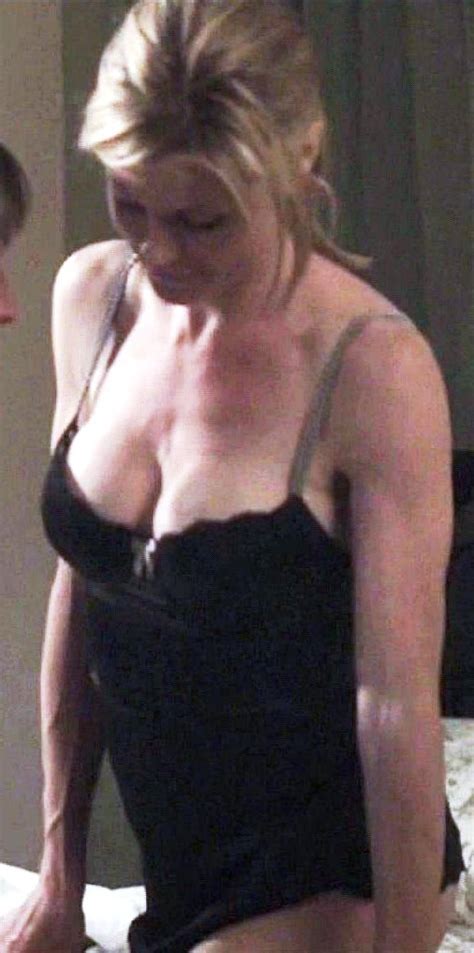 Naked Julie Bowen In Conception