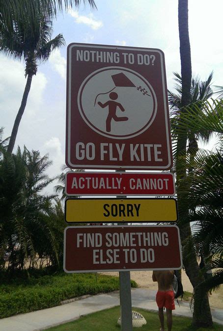 20 Signs That Make Absolutely No Sense Gallery