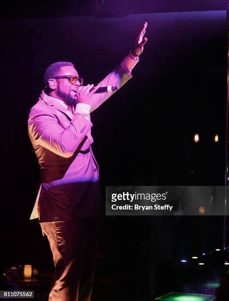 Carl Thomas Singer Photos And Premium High Res Pictures Getty Images