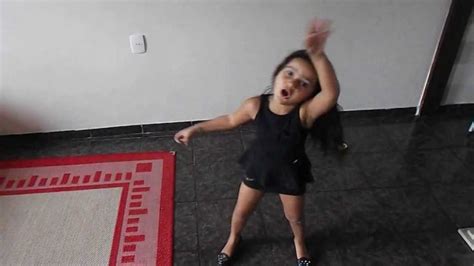 Menina Dancando Nina Dancando Funk Brasil Pagina Menina De 5 Anos