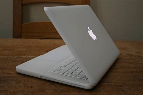 Apple Macbook White Notebook