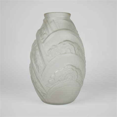 Lot Muller Frères Lunéville Art Deco Satin Glass Vase