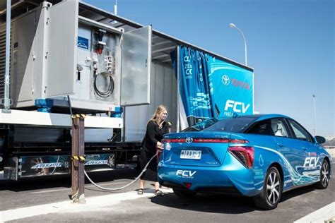 Australias First Hydrogen Refuelling Station Opens In Canberra Green