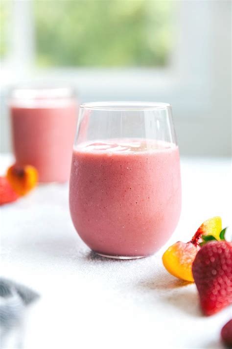 Dairy Free Strawberry Smoothie | Chelsea's Messy Apron
