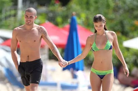 Max George And Model Girlfriend Nina Agdal Do Lots Of Pdas On The Beach