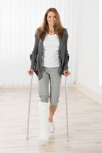 6400 Woman On Crutches Photos Stock Photos Pictures And Royalty Free