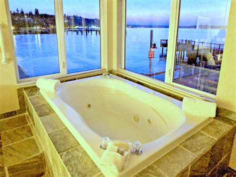 Washington State Hot Tub Suites Hotel In Room Whirlpool Spa Tubs