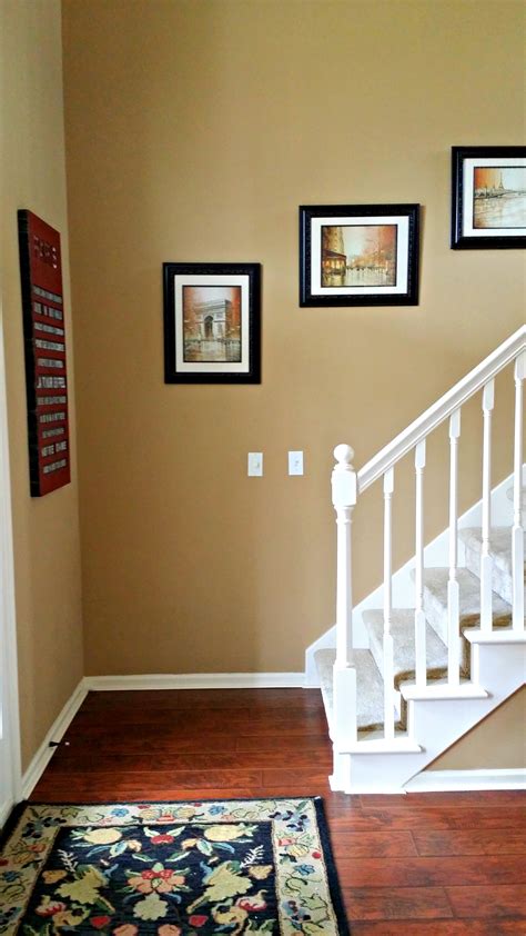 A Guide To Benjamin Moore Gold Paint Colors Paint Colors