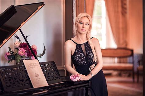 New Album Featured Artist Soprano Singer Dominika Zamara